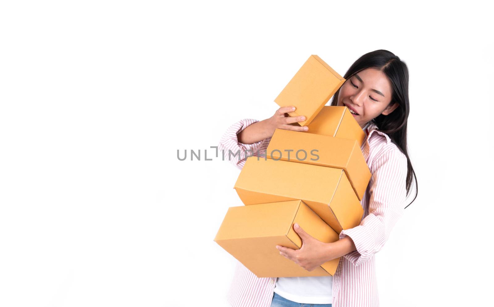 woman holding parcel box for delivery to customer or holding box from online shopping