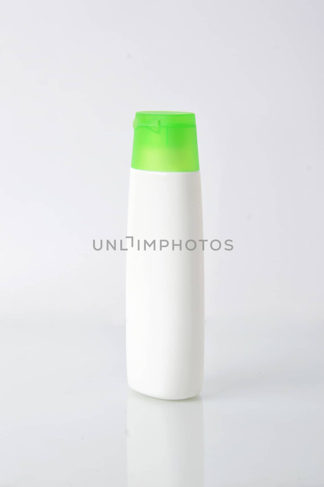 plastic bottles by antonihalim