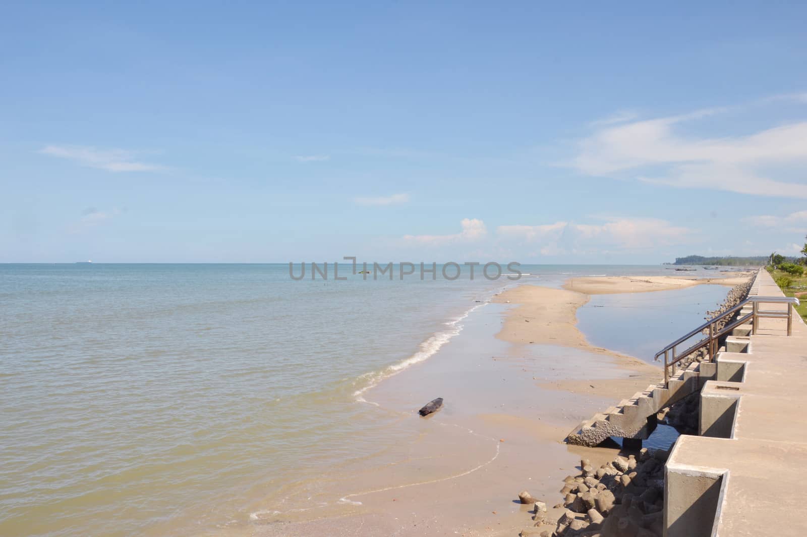 Amal beach Tarakan, Indonesia by antonihalim