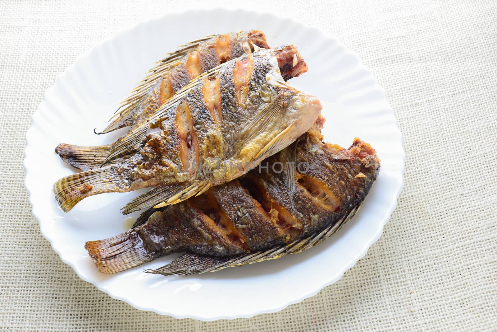 Deep Fried Tilapia Fish by yuiyuize