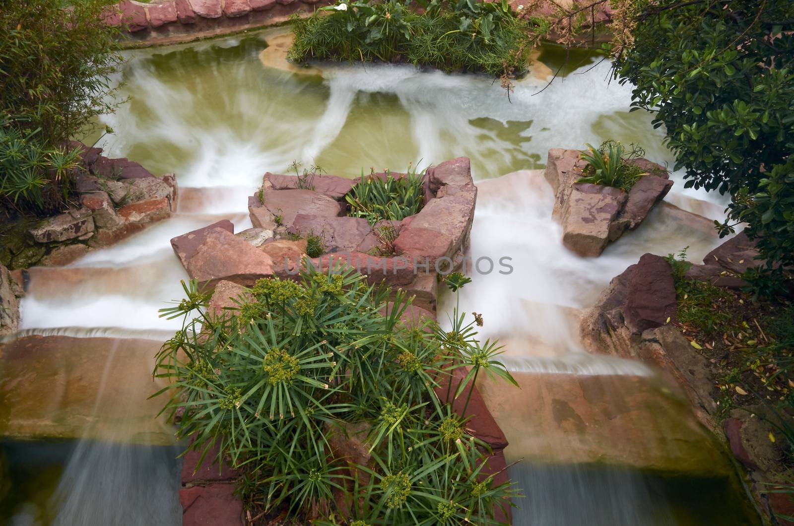 Long exposure to the waterfall from the bridge of Benicalap Park