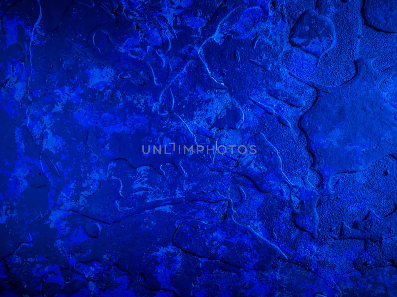 Background in purple tones with reliefs and rough texture