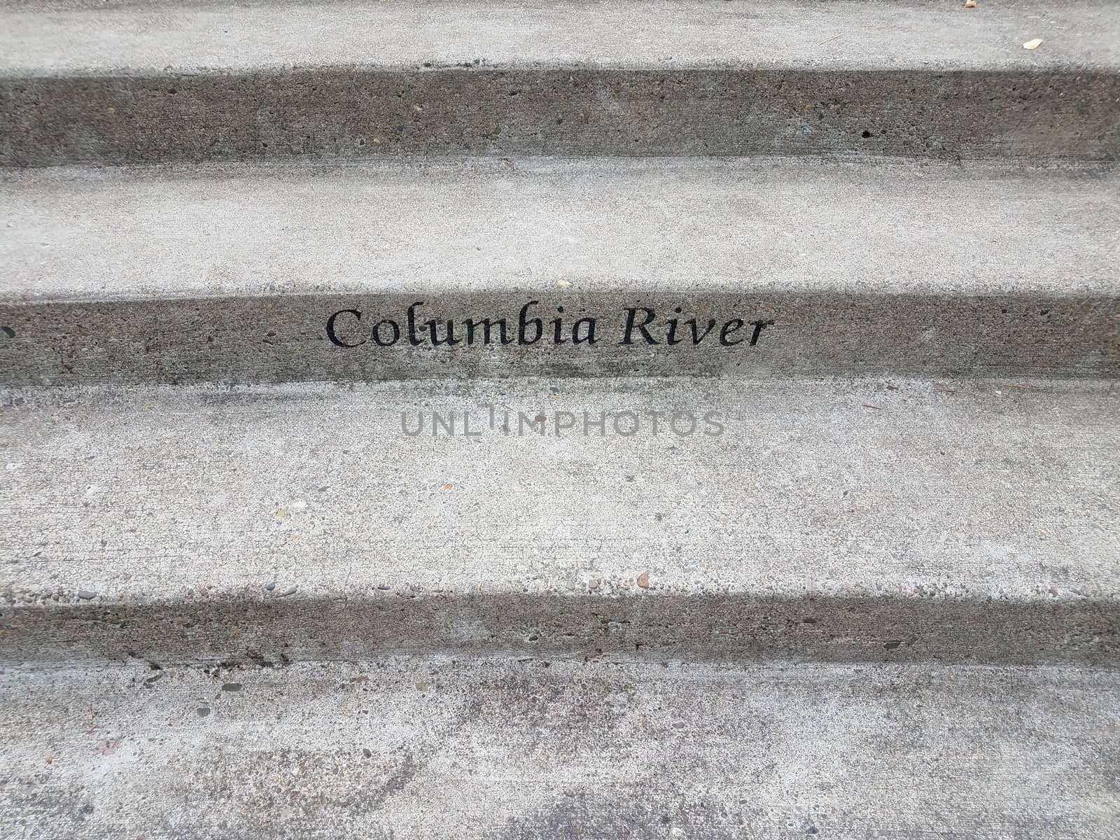 grey cement steps or stairs with Columbia River sign or letters