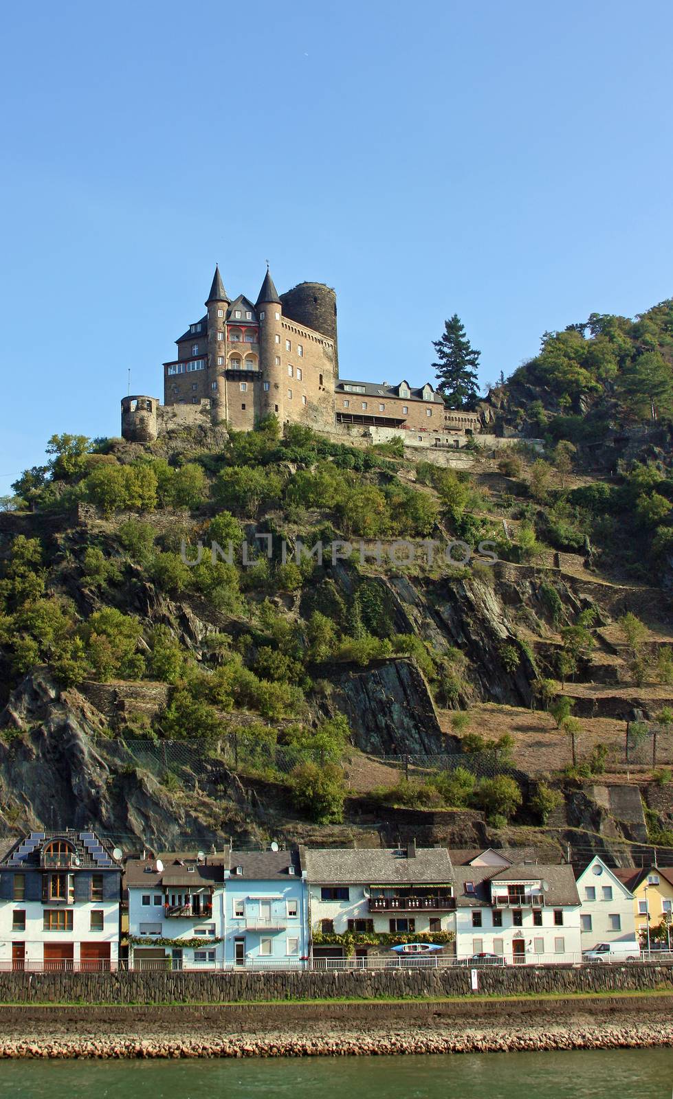 The Rhine valley is one of the most beautiful parts of Germany. 