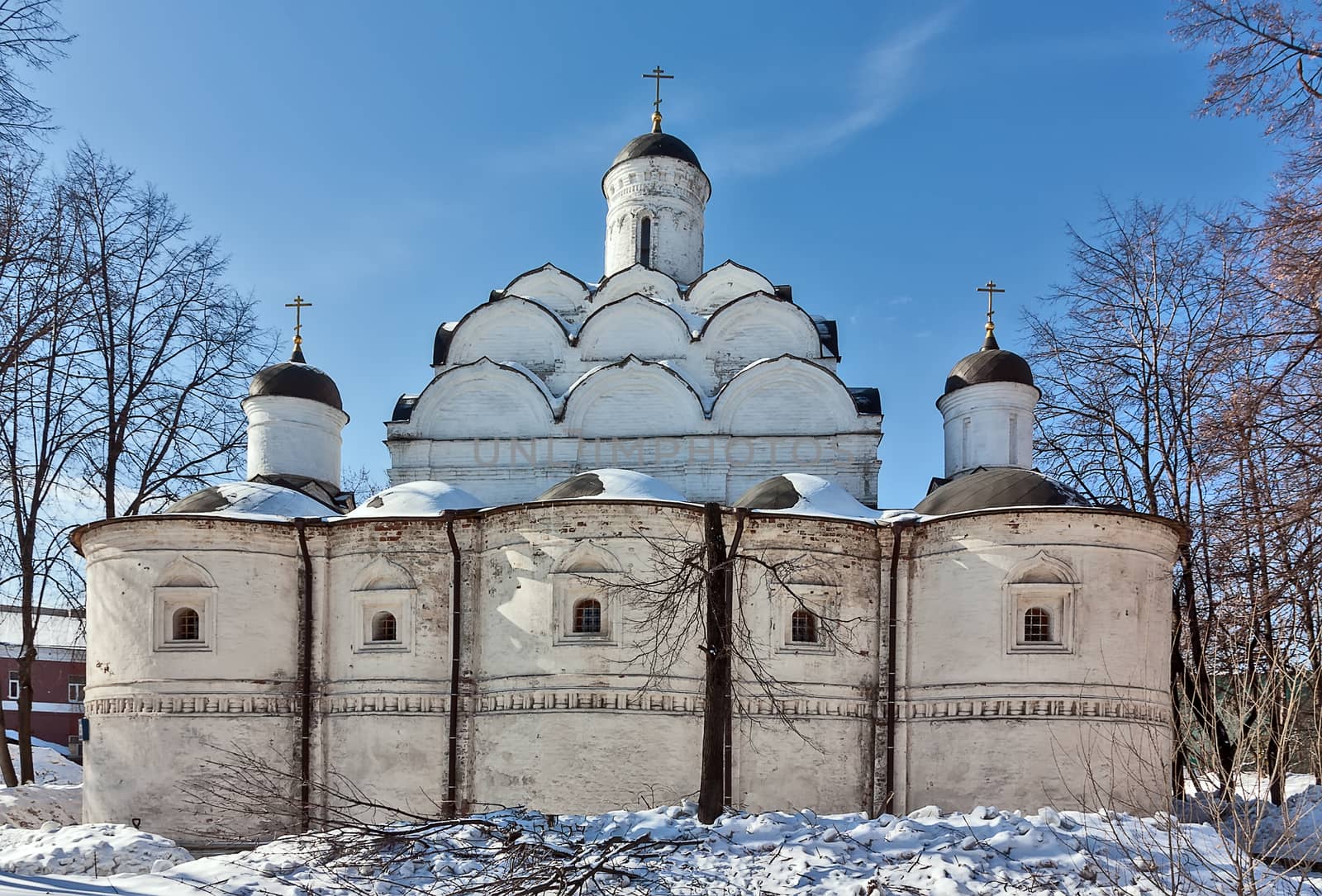 Church of the Protection of the Theotokos in Rubtsovo (Moscow). Built in 1619-1627.