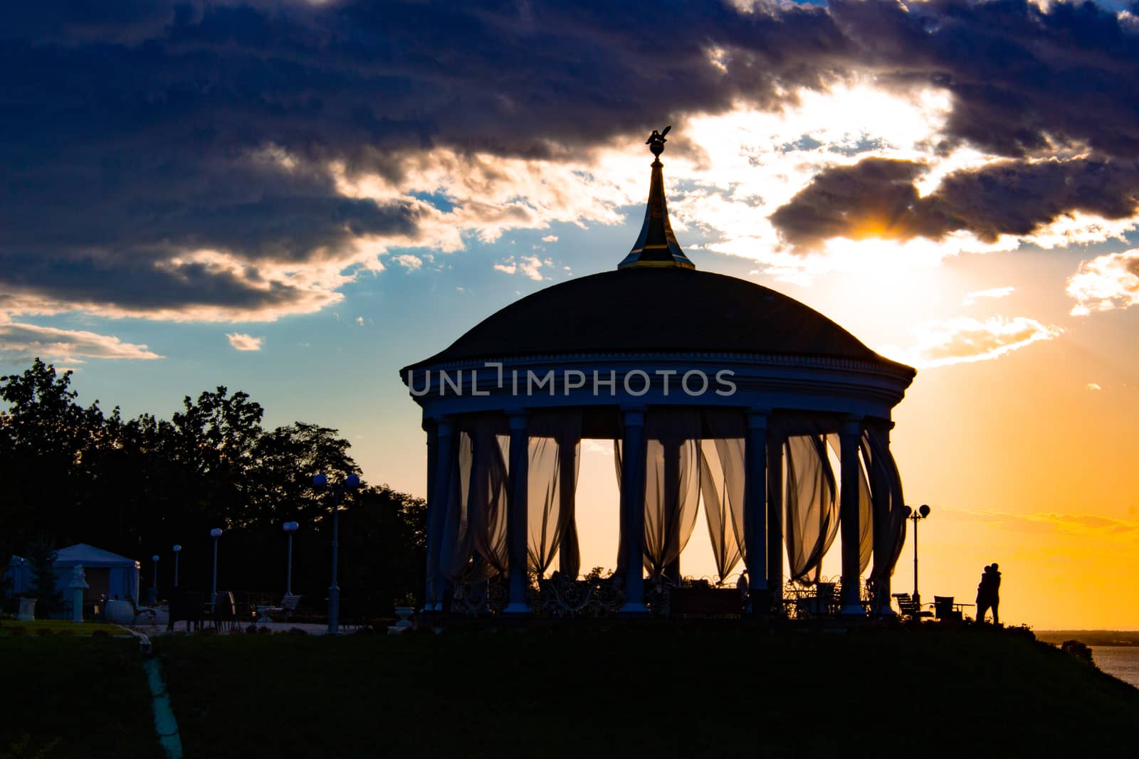 Gazebo at sunset and the Ussuri river by rdv27