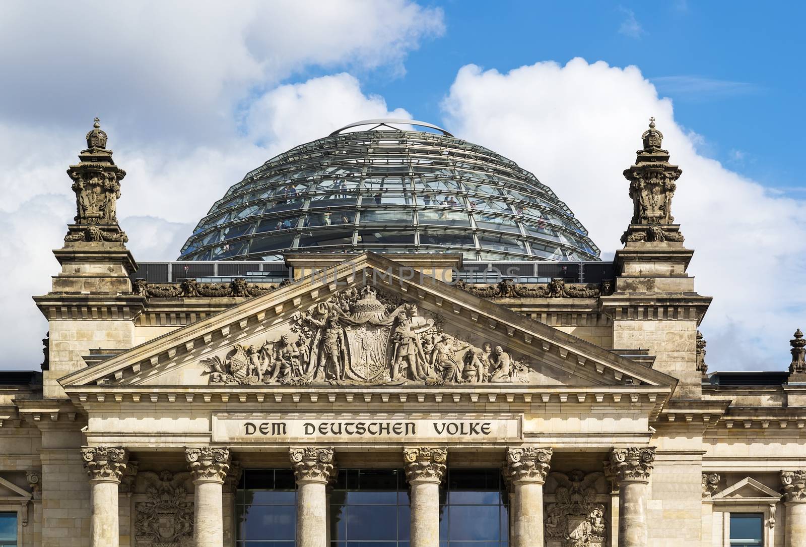 Reichstag building, Berlin by borisb17