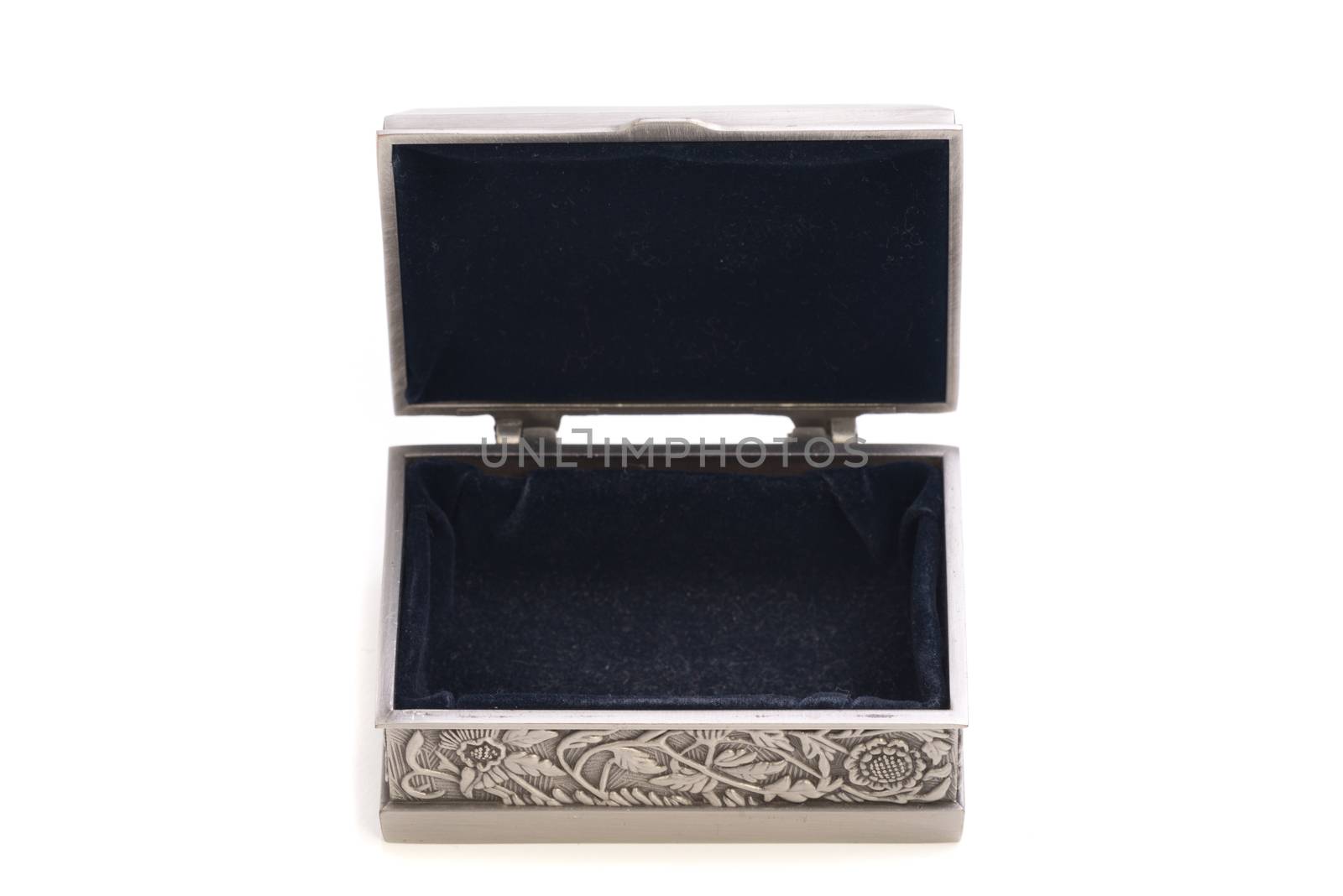 Empty Jewelry Silver Box by viscorp
