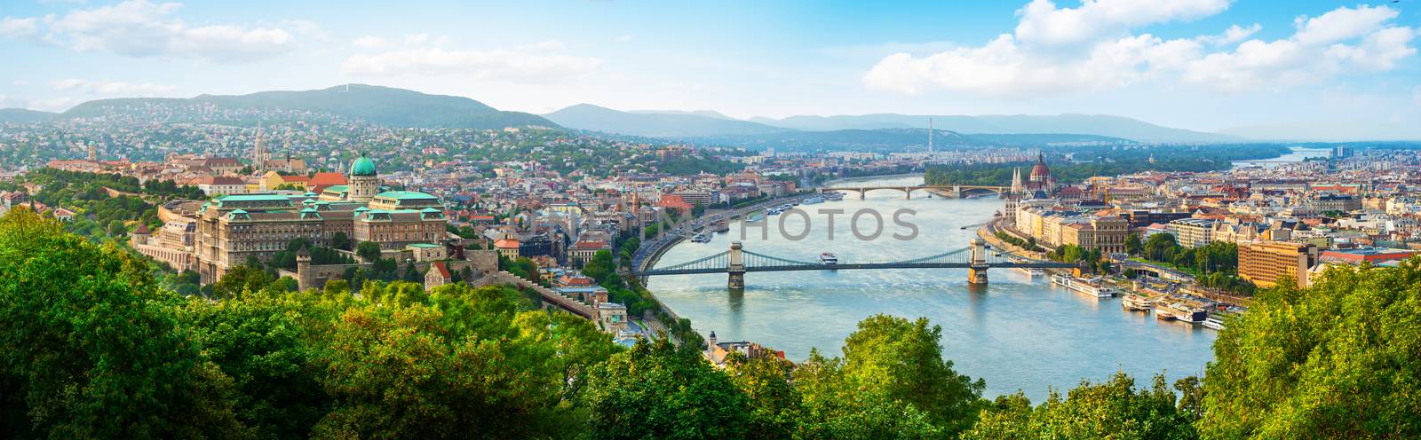 Panoramic of Budapest by Givaga