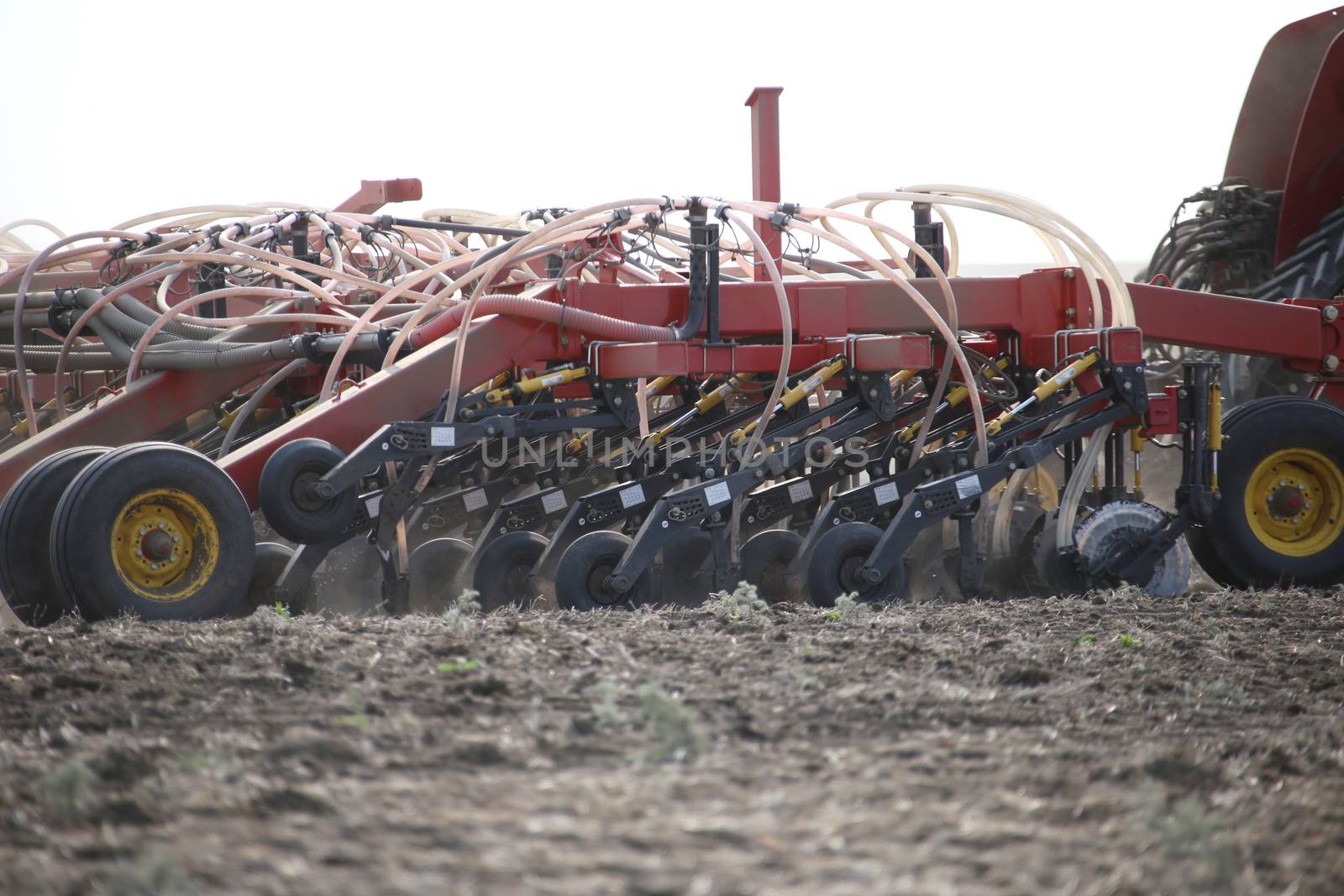 Seeding in Saskatchewan drought conditions Agriculture Canada