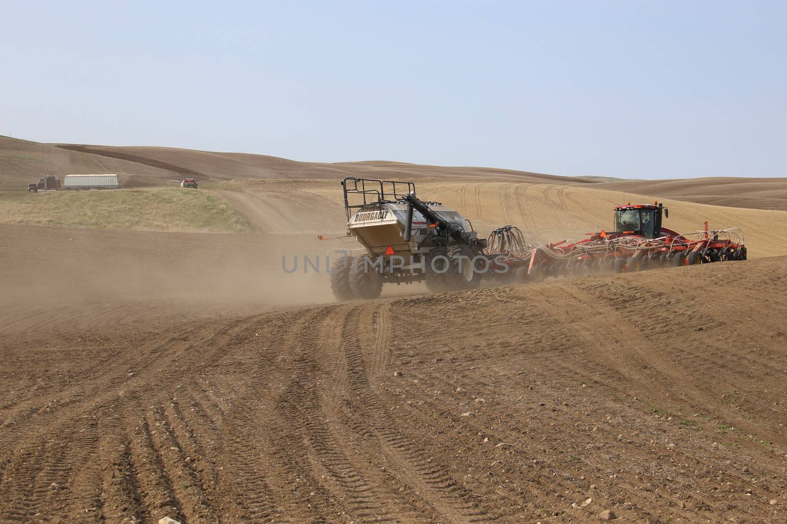 Seeding in Saskatchewan drought conditions Agriculture Canada