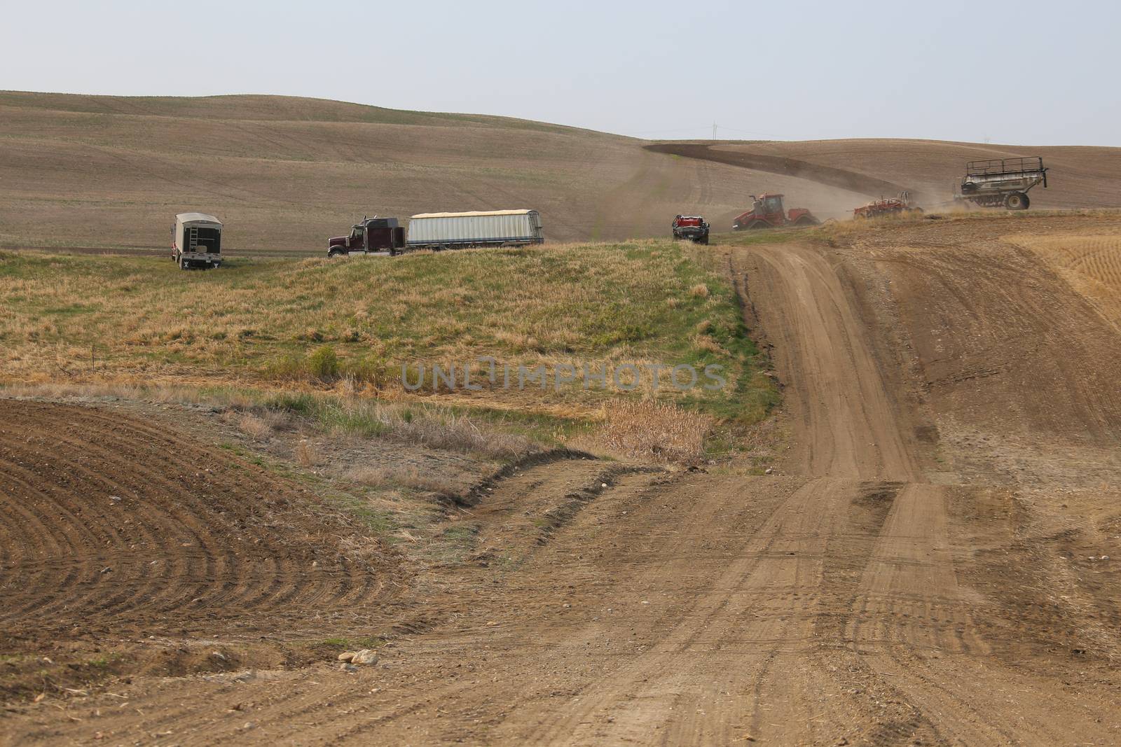 Seeding in Saskatchewan drought conditions Agriculture Canada