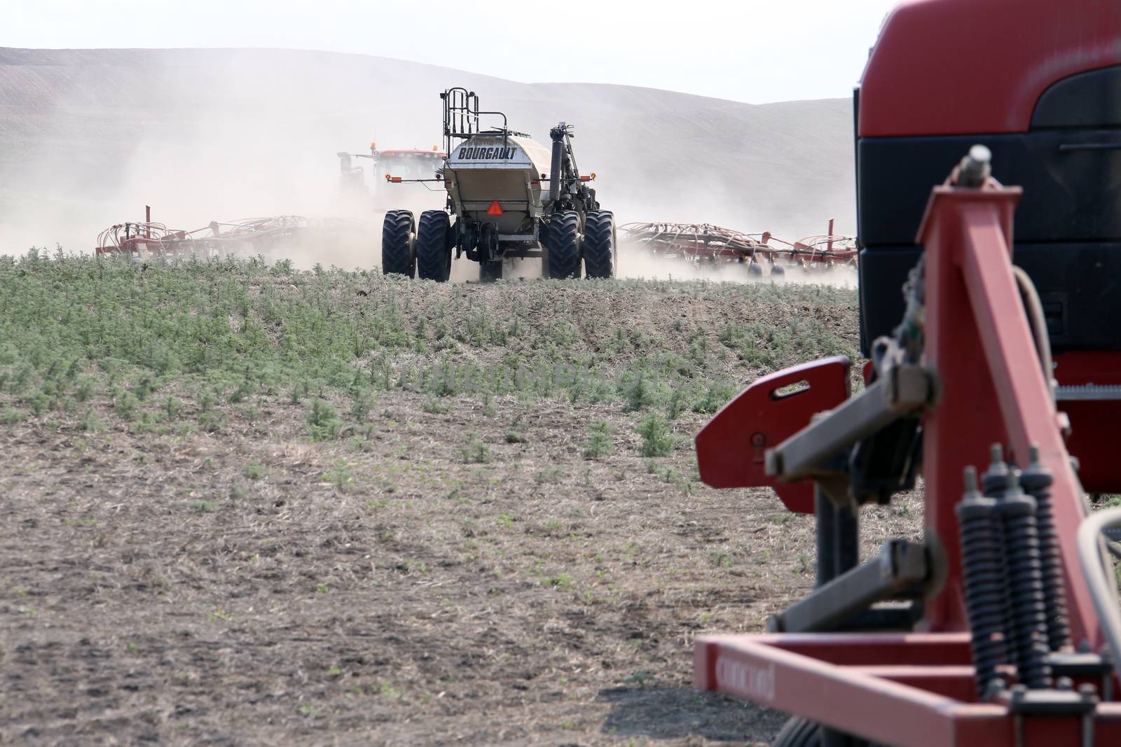Seeding in Saskatchewan drought conditions Agriculture Canada
