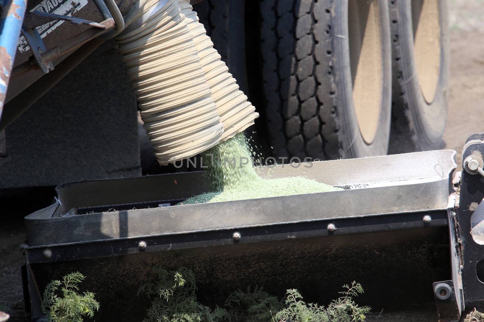 Seeding in Saskatchewan drought conditions Agriculture Canada