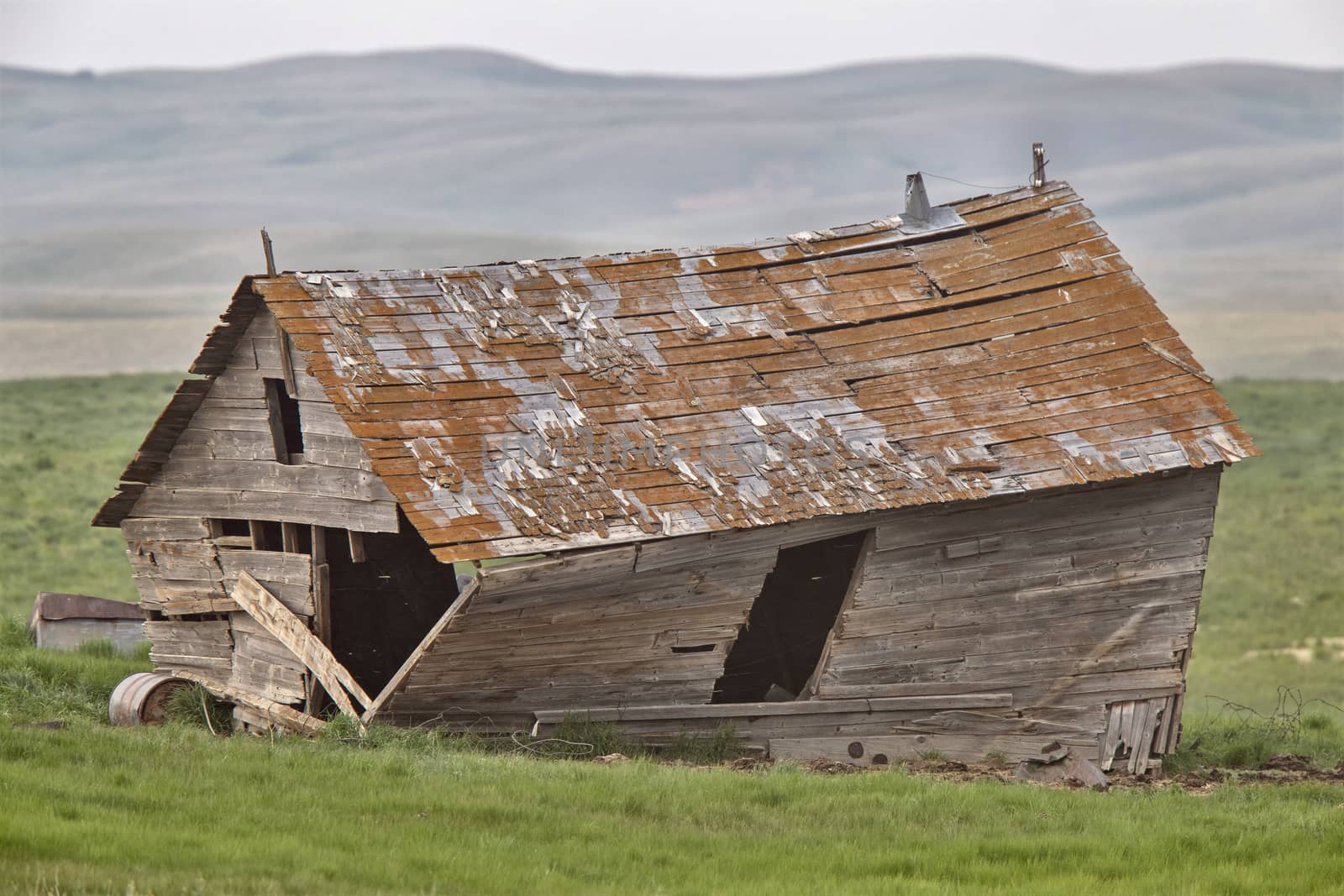 Abandoned Prairie Homestead in Saskatchewan Canada delapitated