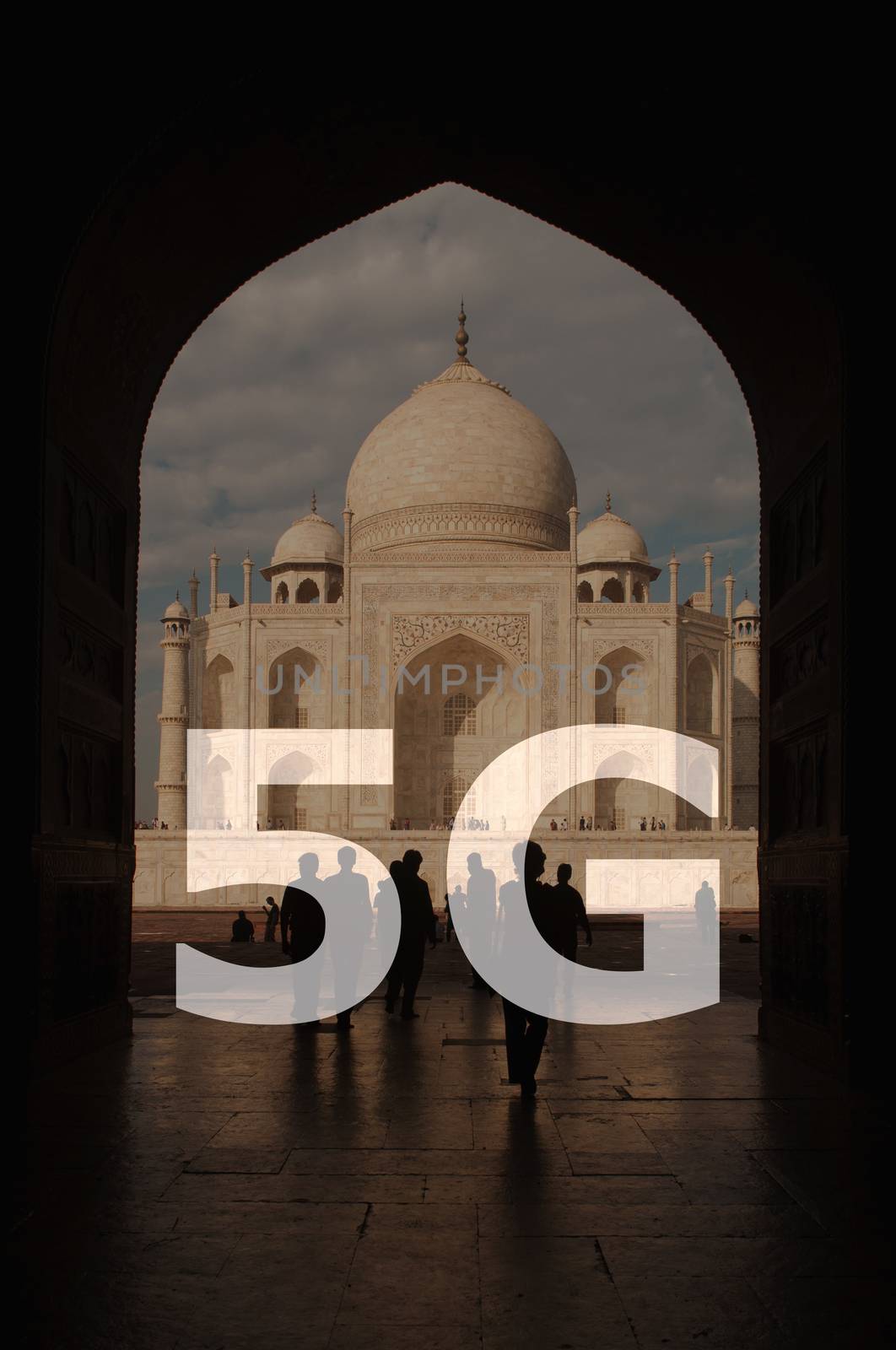 5G text on Taj Mahal India background.