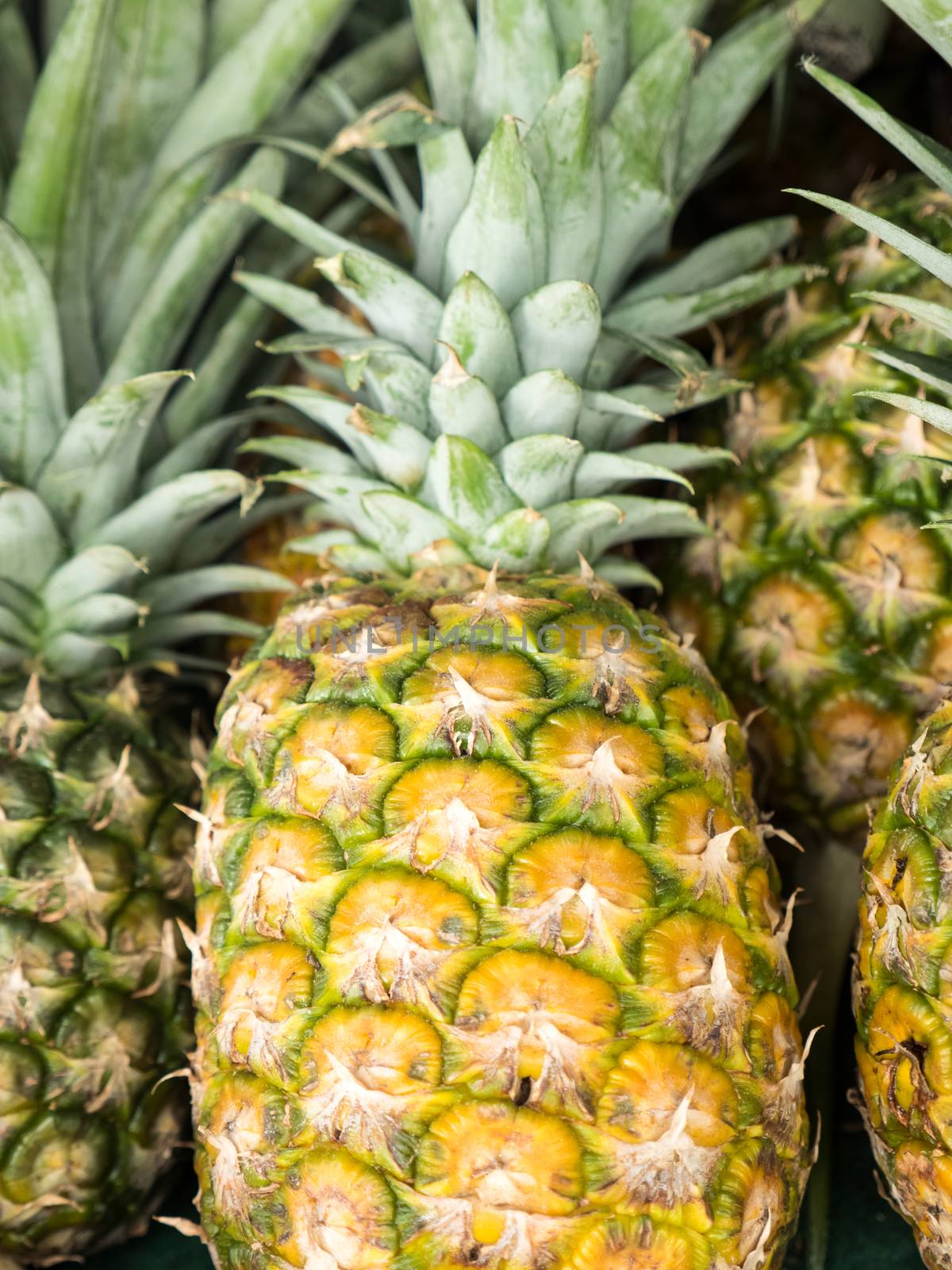 ripe sarawak's pinepaple for sale in serdang night market