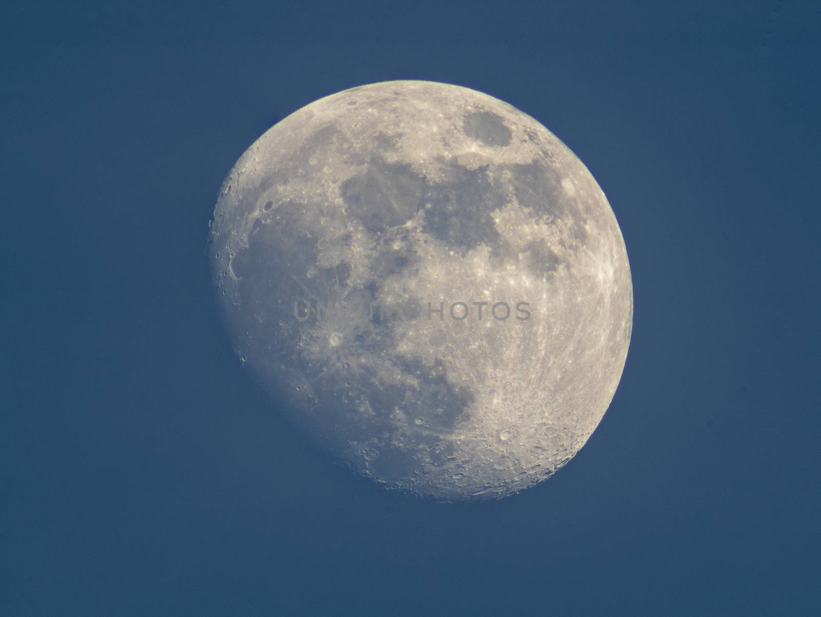 Waxing Gibbous Moon,The time before the full moon