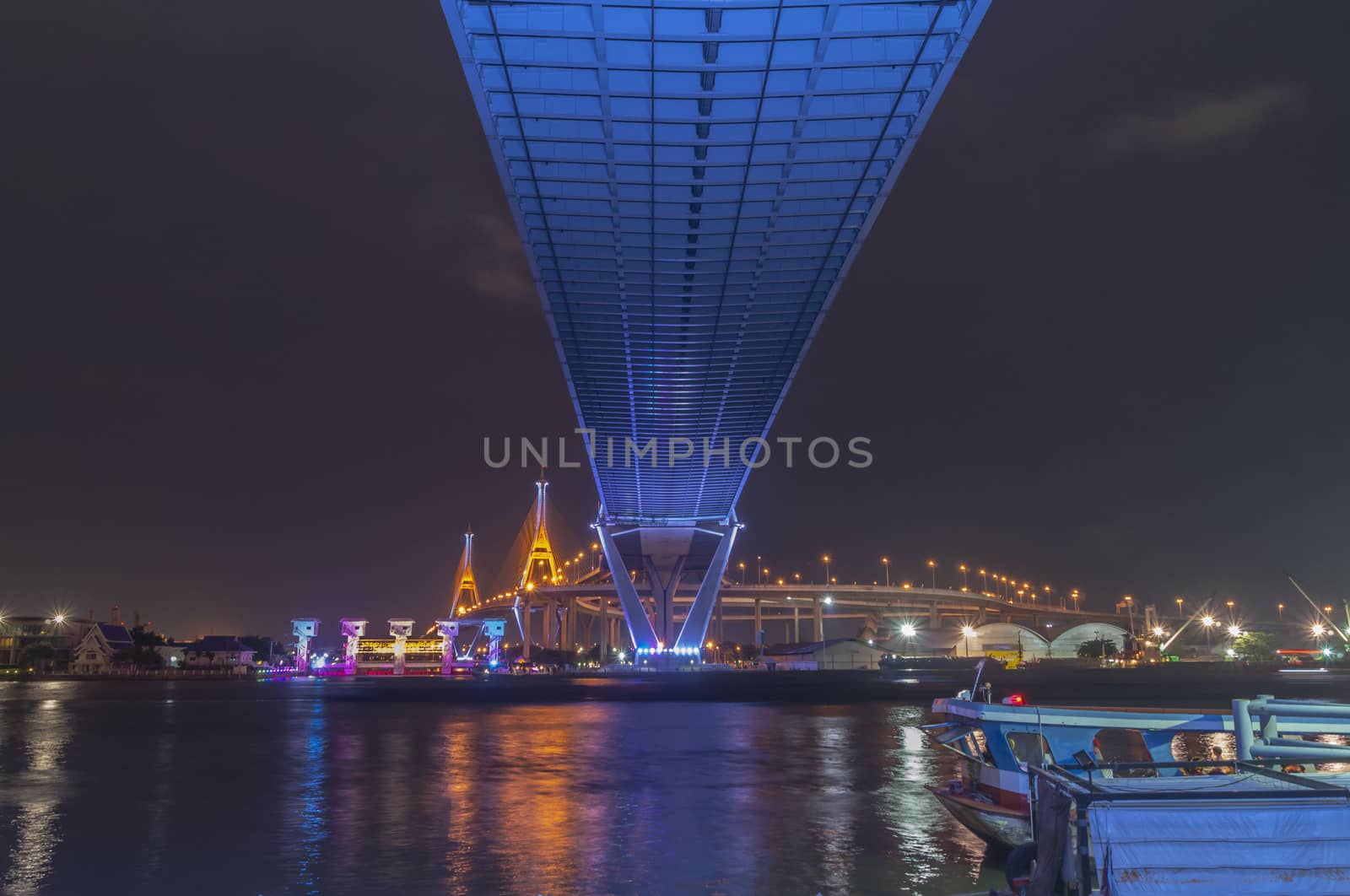 Bhumibol Bridge, Chao Phraya River Bridge. Turn on the lights in many colors at night.