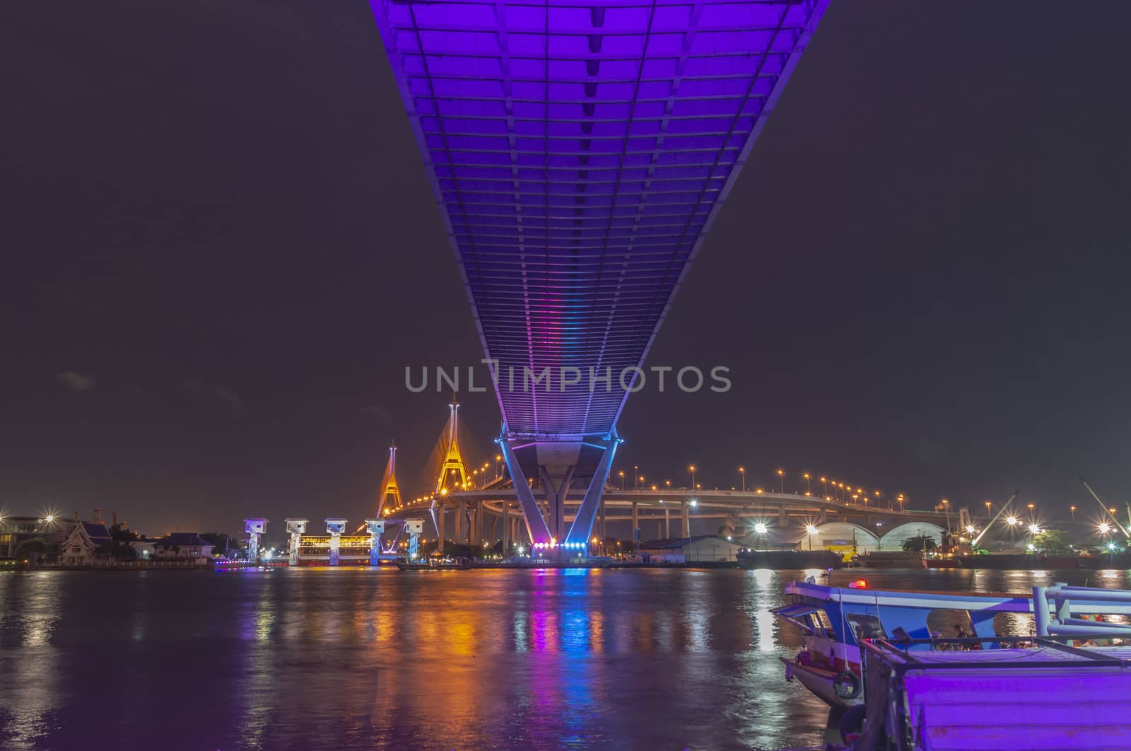 Bhumibol Bridge, Chao Phraya River Bridge. Turn on the lights in many colors at night.