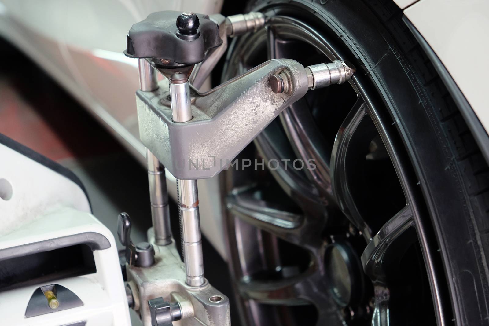 image of Wheels alignment camber