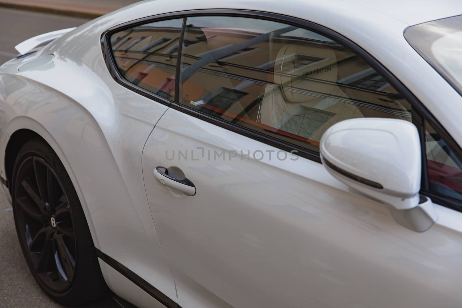 White brand new luxury sport cat Bentley Continental GT 2018 coupe by tema_rebel