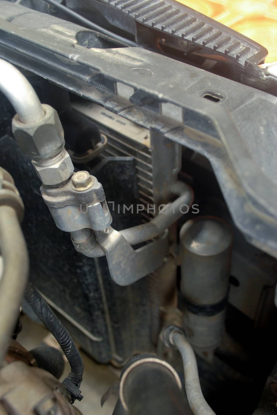Car radiator system Maintenance of opening the radiator cap Car cooling system.