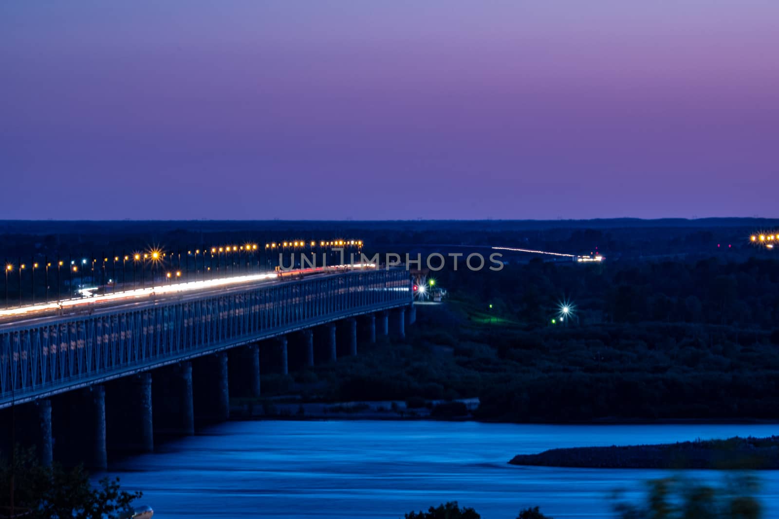 Bridge over the Amur river in Khabarovsk, Russia. Night photography.