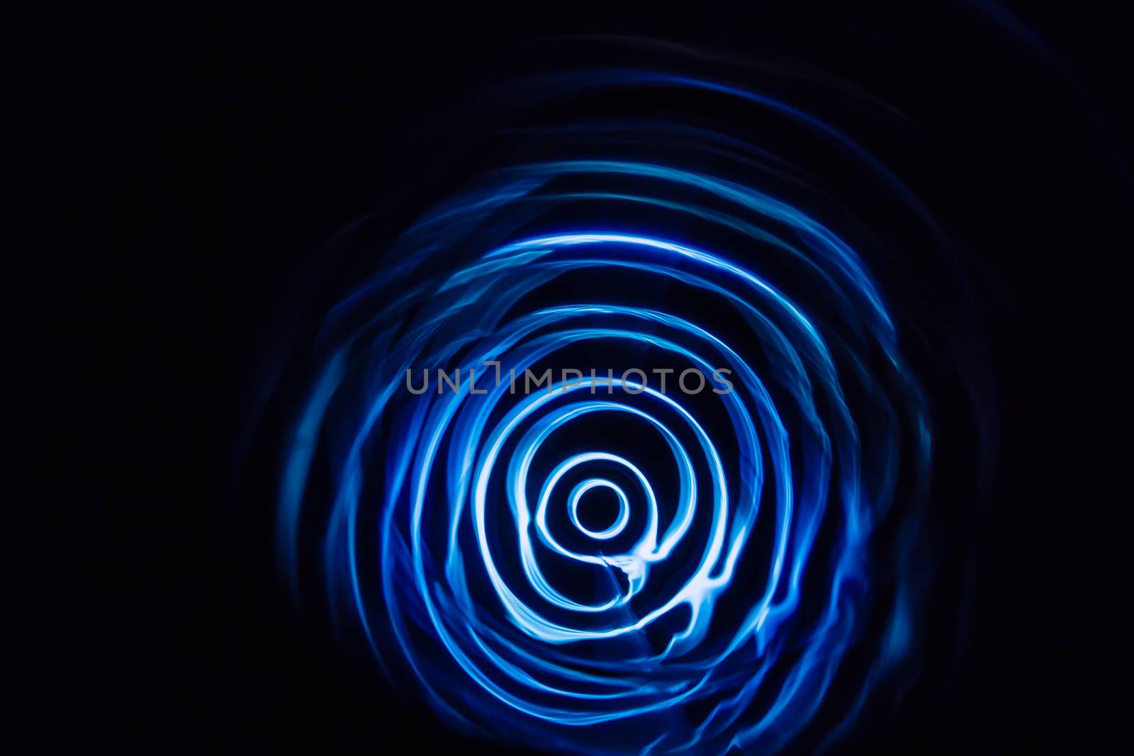 Sound waves in the visible blue color in the dark