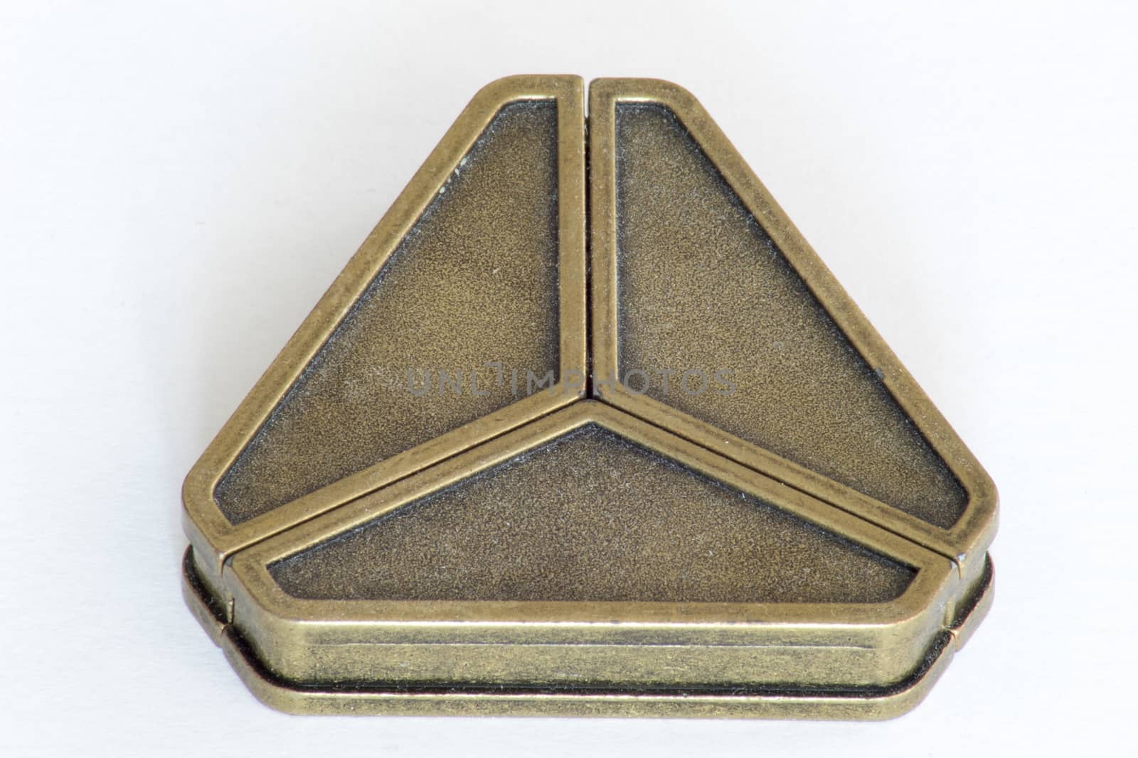 Cast iron triangle puzzle by bluiten