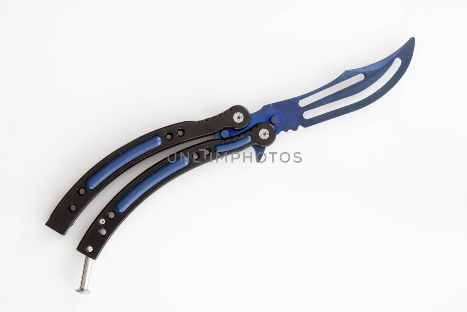 Butterfly knife blue steel with visible blade by bluiten