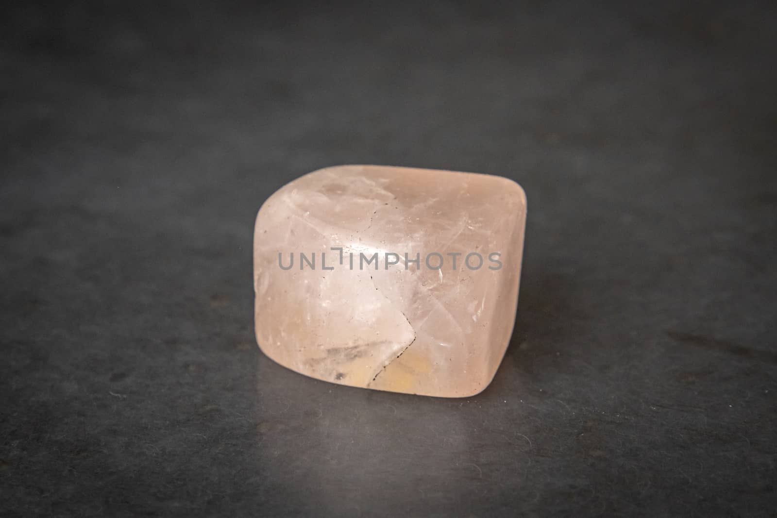 Rosa rose pink gemstone gem jewel mineral precious shiny