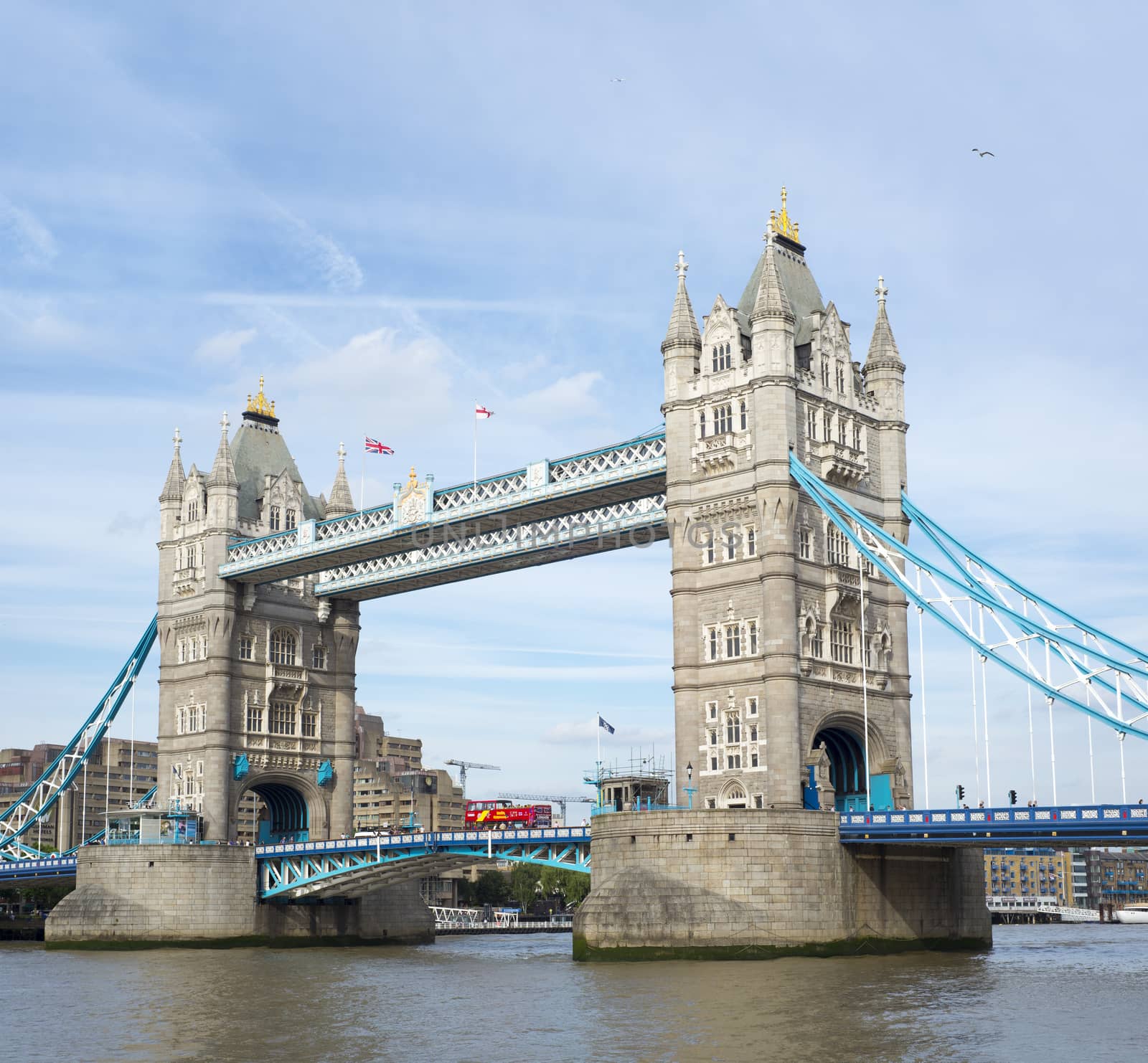 london city tourist attraction tower bridge by morrbyte