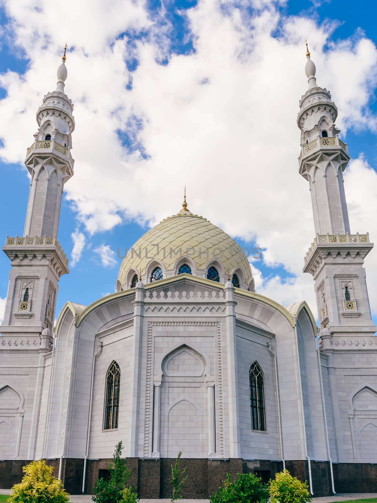 Beautiful White Mosque. by Seva_blsv