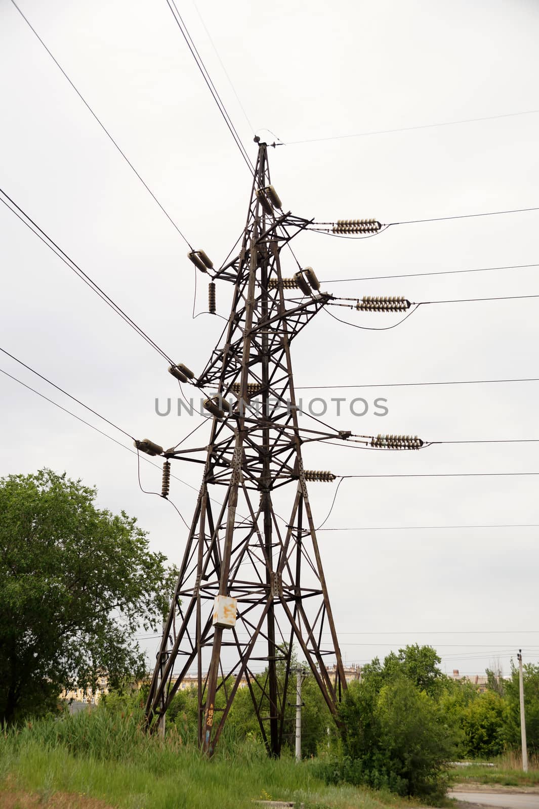 Old mast of power lines by Vadimdem