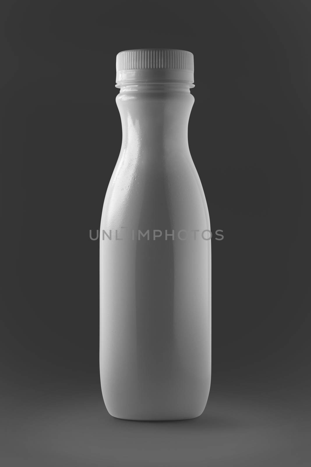 white plastic bottle by butenkow