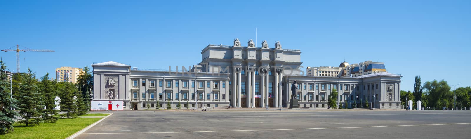 Opera and ballet building on Kuibyshev square in Samara, Russia by butenkow