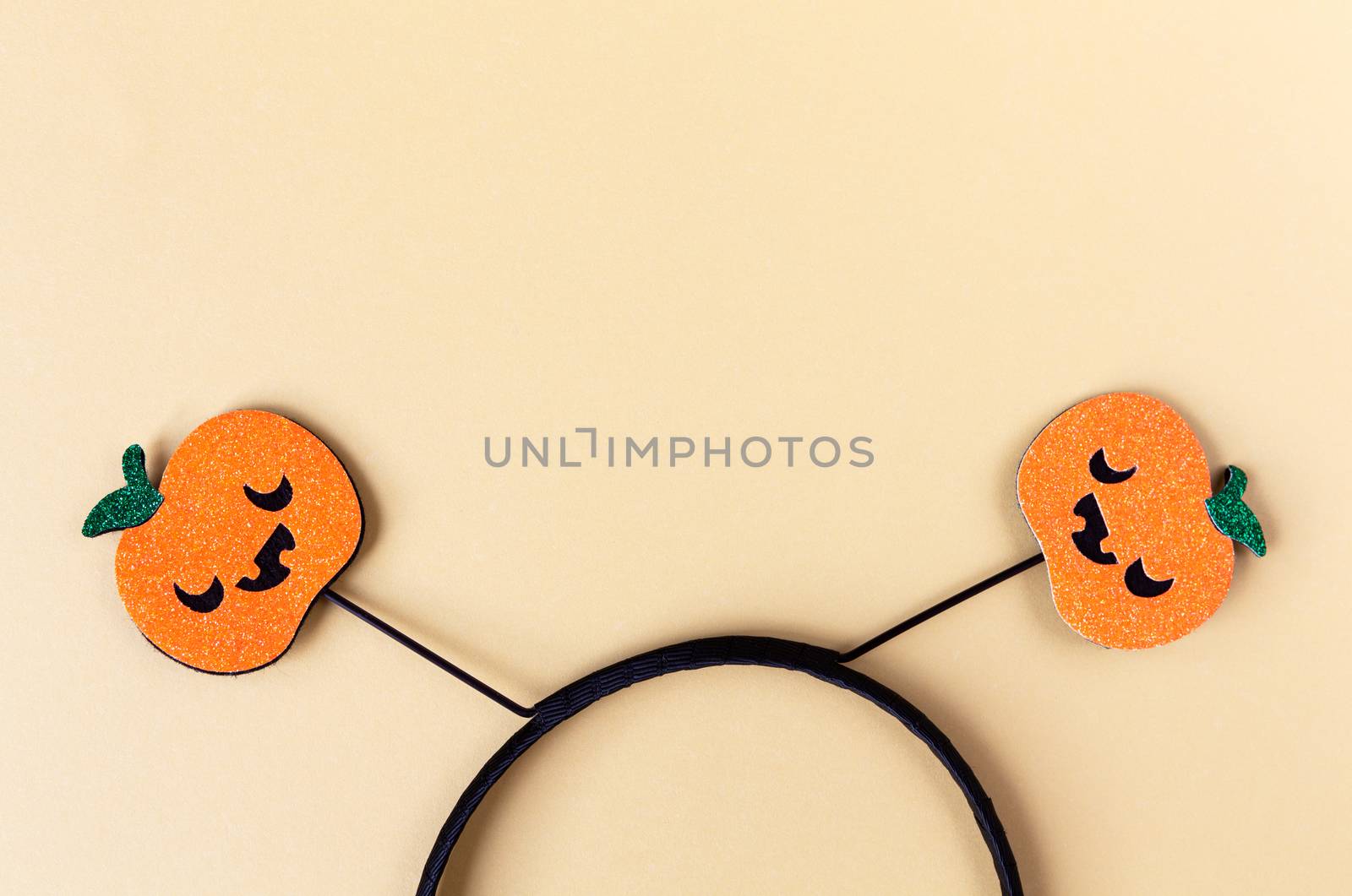 Halloween party accessory, rim with two shiny pumpkins with cute by ALLUNEED