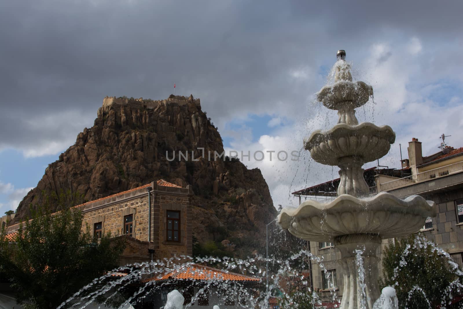 "Afyonkarahisar Castle; Afyonkarahisar city center, a natural elevation of 226 meters above the ground is a rock mass. It was built by the Hittite emperor "II Mursil" in 1350 BC