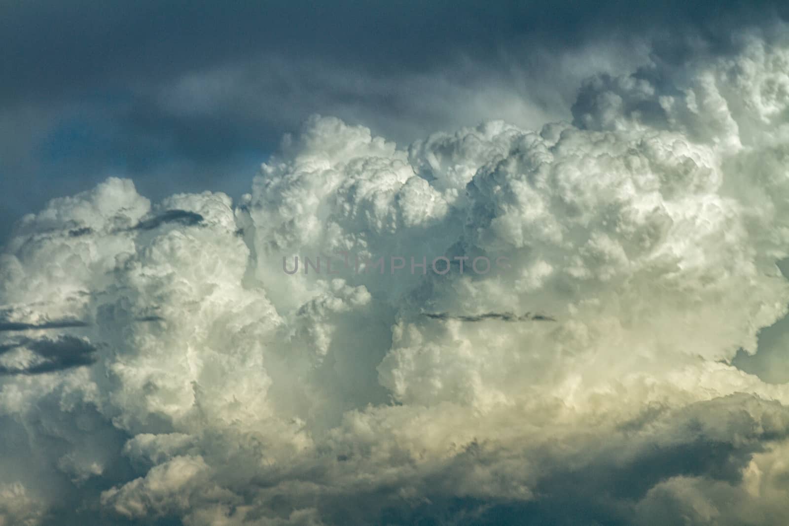 Large cloud with a dramatic look up in the sky