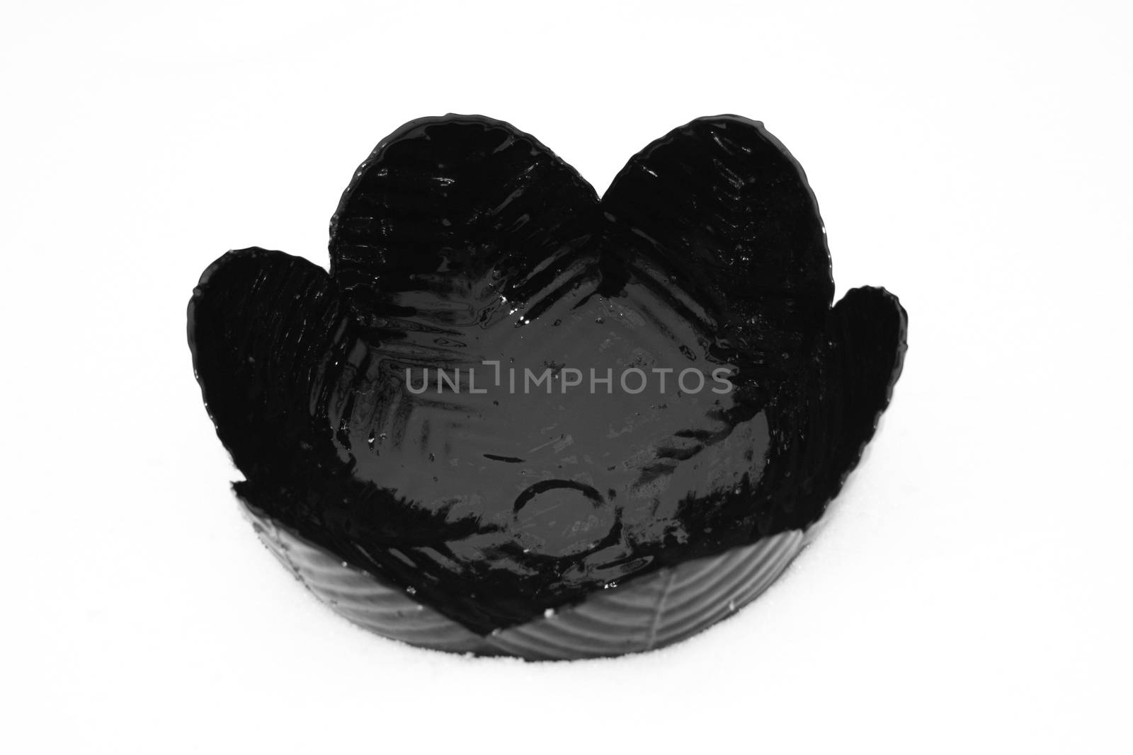 A black fruit bowl made of ceramic schwarze Obstschale aus Keramik