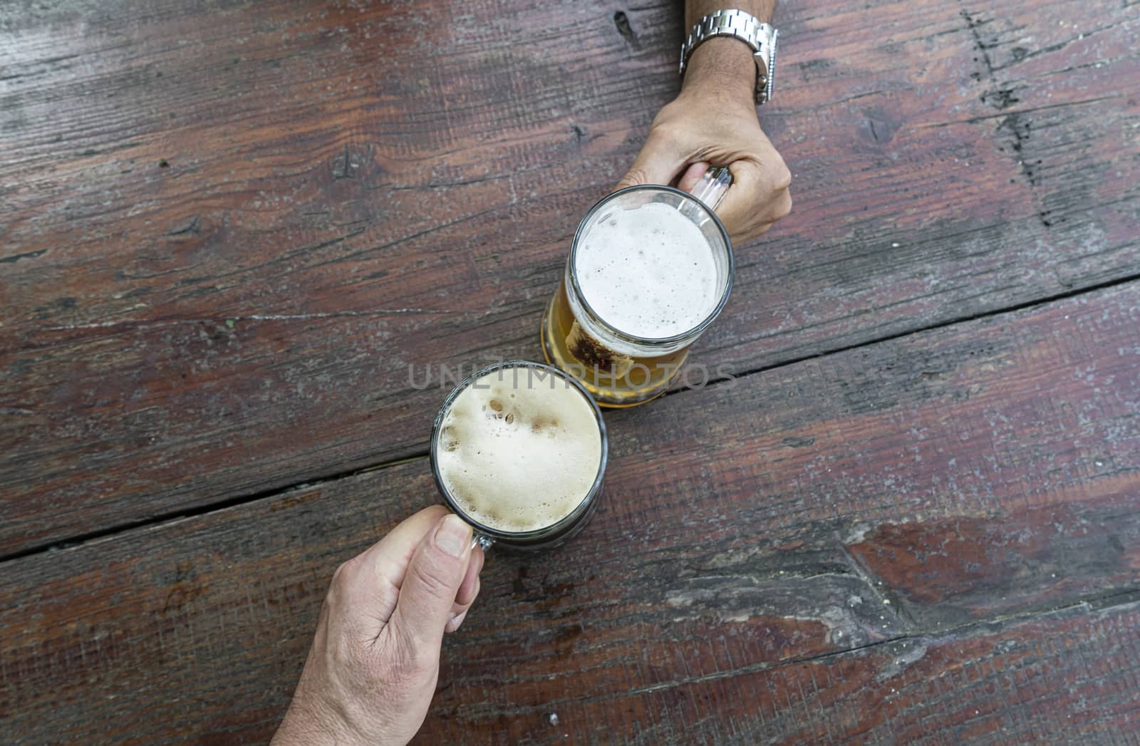 the toast with two glasses of beer