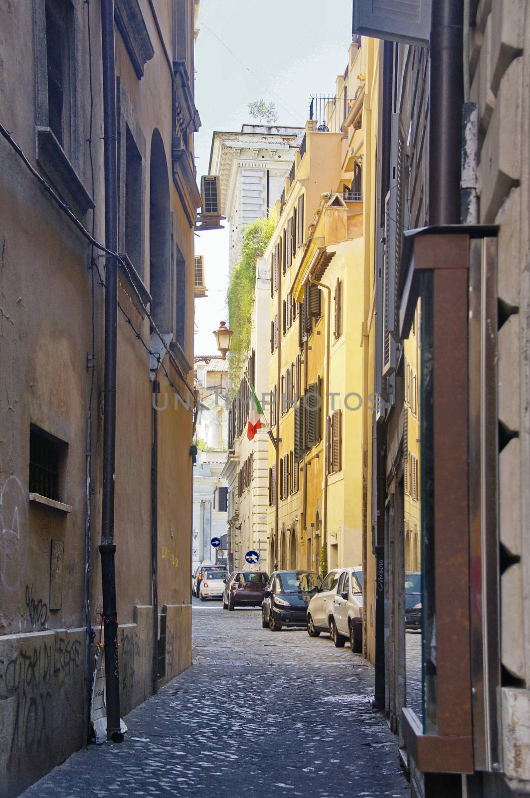 photo of narrow alleys of the old city in the center of Rome