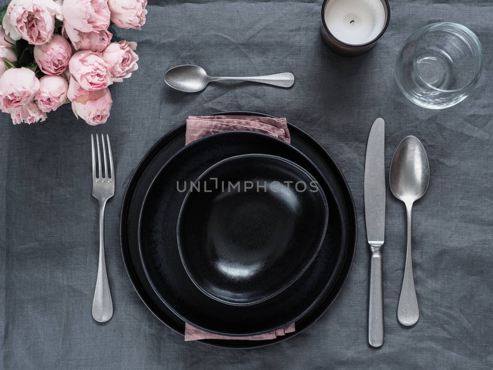 Beautiful table setting on gray linen tablecloth by fascinadora