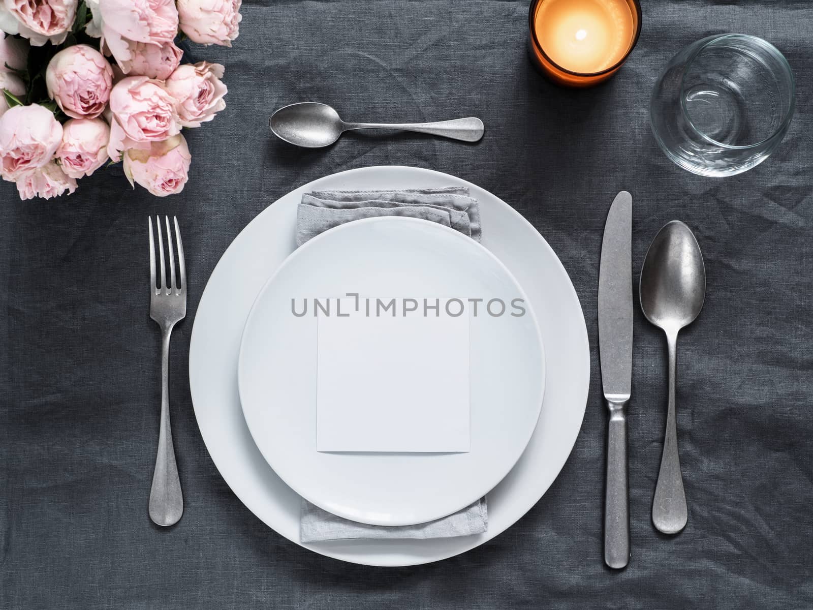 Beautiful wedding table setting mock up by fascinadora