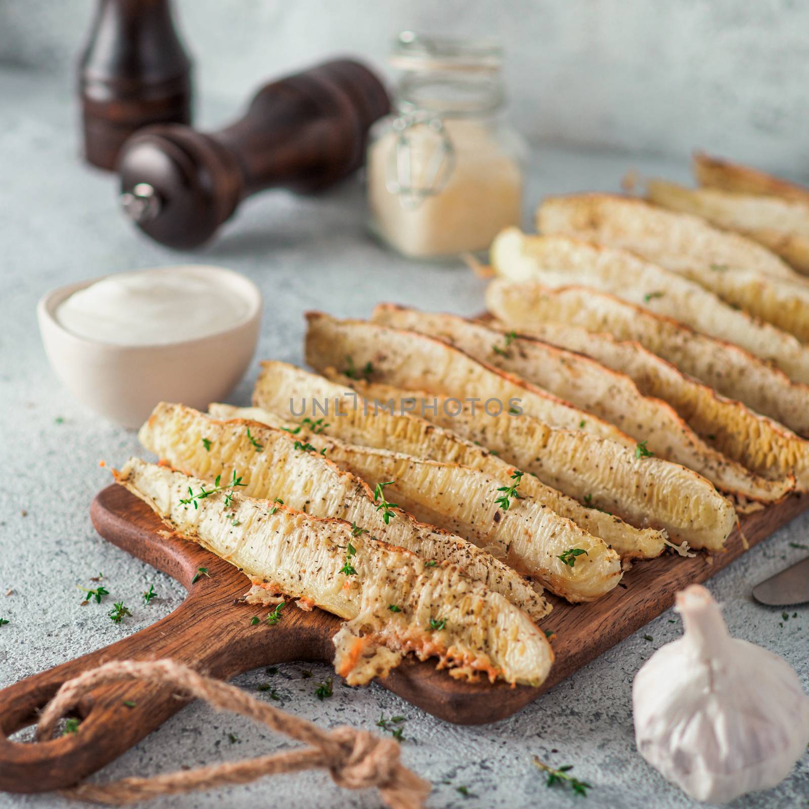 Baked Parmesan Garlic Zucchini by fascinadora