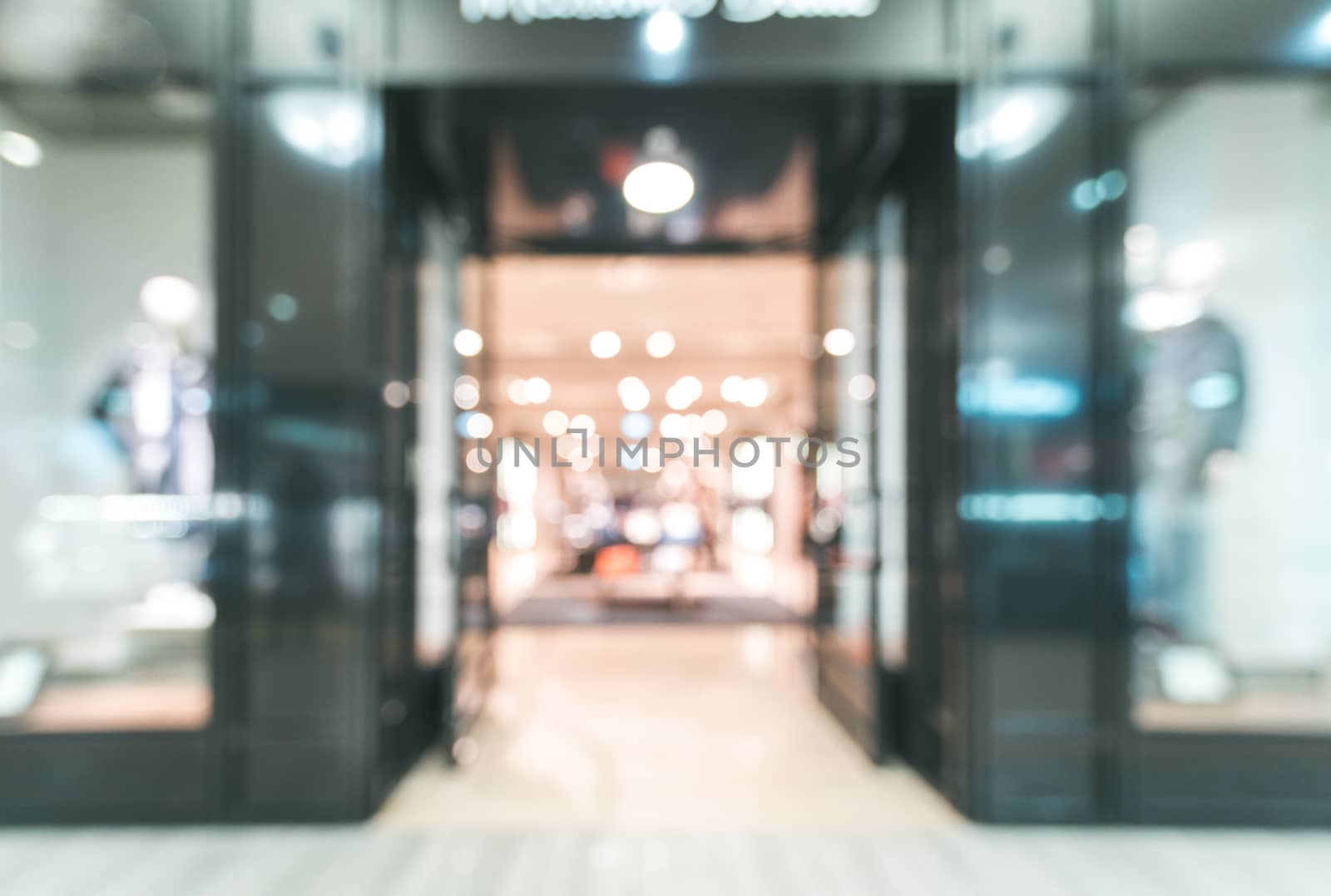 Shopping mall blur background by fascinadora