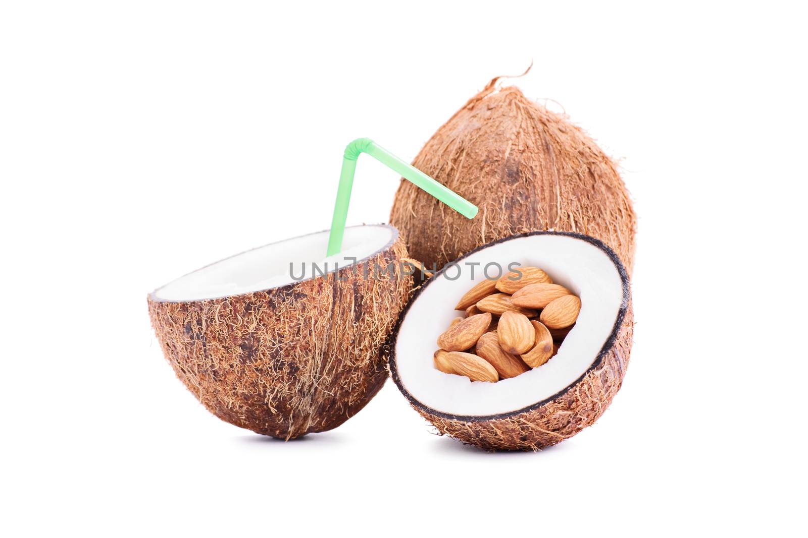 Almonds, coconut milk and coconuts by Mendelex