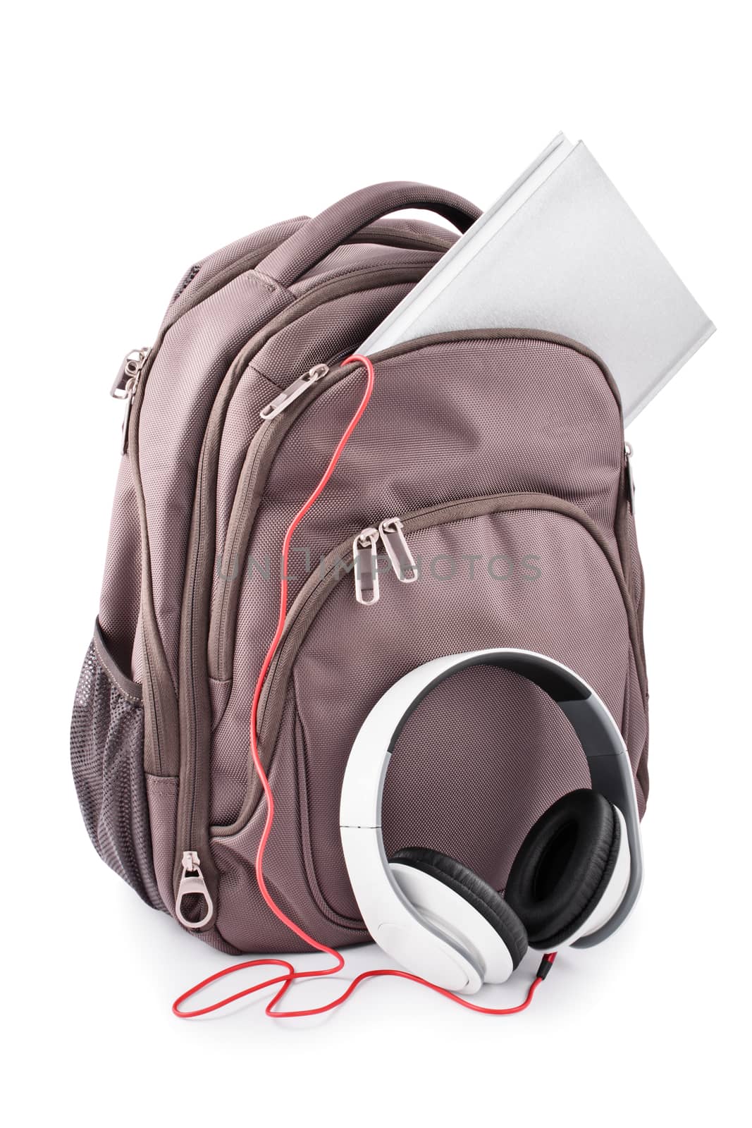 Backpack with headphones and notebook by Mendelex