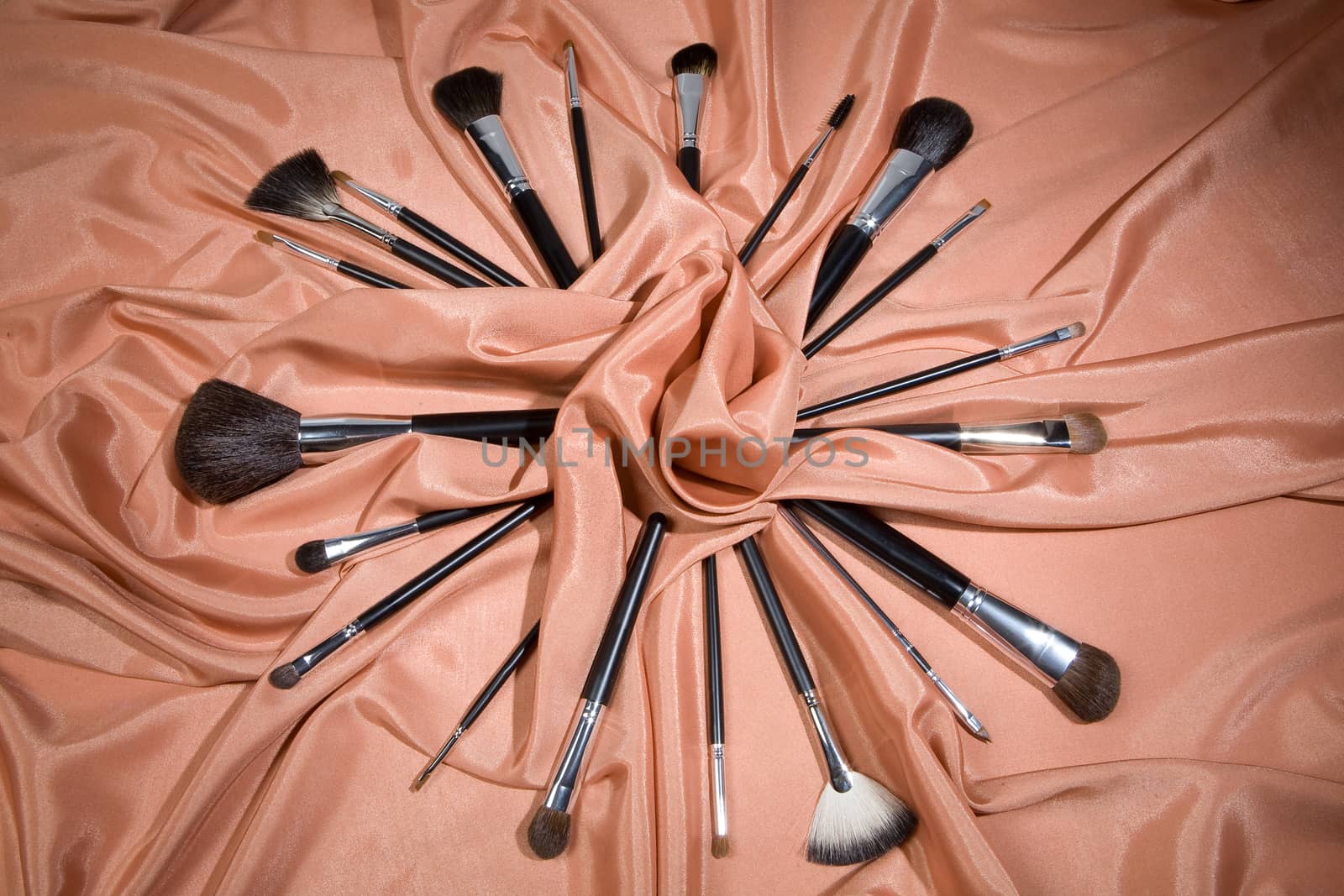 Cosmetic brushes
